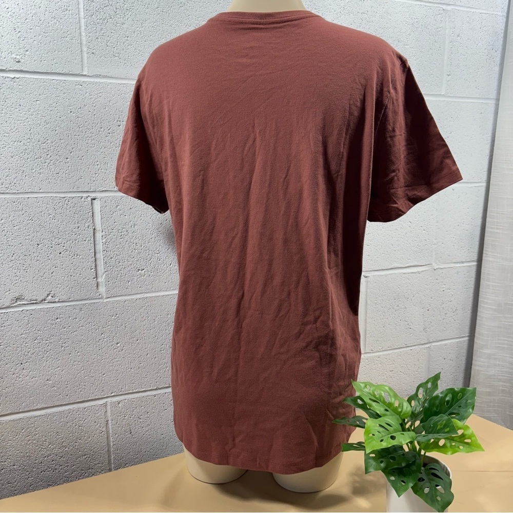 New York Graphic Men's T-Shirt - Brown​​​ - Picture 6 of 9